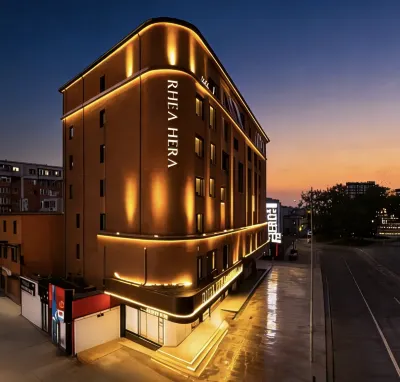 RHEA HERA | Ruiya Hela Hotel (Shenyang Huaiyuanmen Youth Street Subway Station) Hotels in Renmin Square/North Market