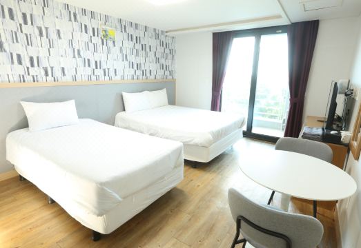 제주 모슬포 호텔 바다뷰 또는 발코니 이미지