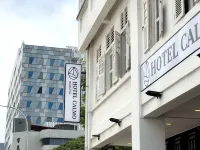 Hotel Calmo Hamilton Hotels near Lavender