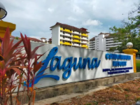 Homestay WaDi 2 with pool near beach Hotels near Blue Lagoon