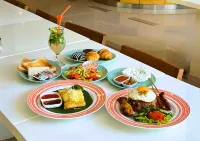 Kuta Galleria Hotel - breakfast