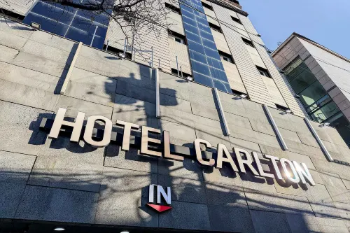 Carlton Hotel