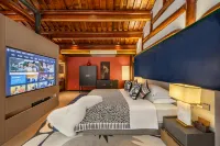 Wawan | Fireplace Garden · Bed and Breakfast in a Fireplace Garden - balcony