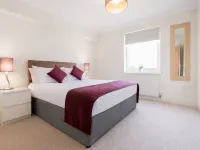 Roomspace Serviced Apartments - Cascades Court Hotels in Wimbledon