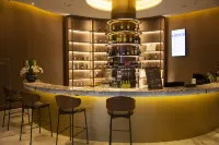 Life Hotel - bar