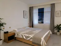 Yun and NOME Light Luxury Homestay (Wuming Damao Mountain Park)
