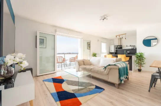 Apartment with Stunning Seine Views, BBQ Area, and Private Parking