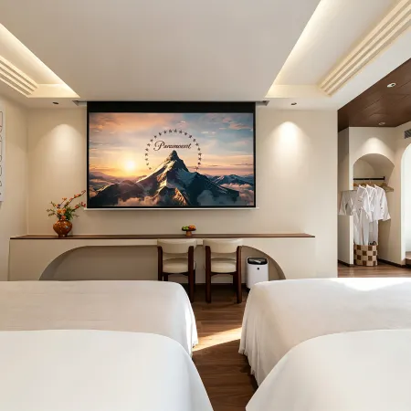 Guyu Vacation Apartment (Shangri-La Dukezong Ancient City)