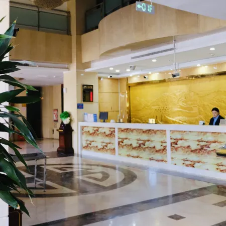 Artux Yaxing Grand Hotel