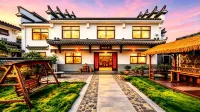 Jing Taoyuanju Homestay (Taohua Tan Scenic Area) - Airport Shuttle