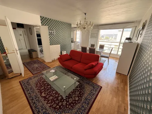 Elegant Massy Apartment near Paris and TGV/RER with 2 Parking Spaces - واي فاي