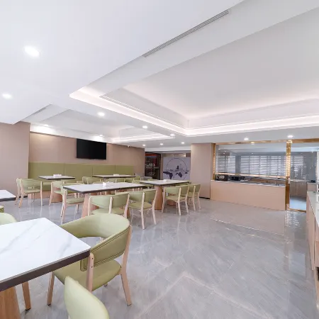 Liuzhou Qiyue Hotel (Longtan Park)