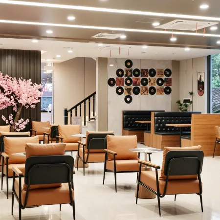 Xinzhi Hui Hotel (Lingshui Haiyun Plaza)