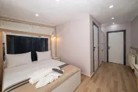 Gala Suites Hotel - New