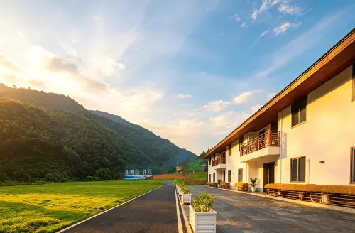 Yangmingshan Linyuan - 2-stjärniga
