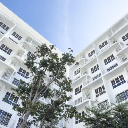 Stallionz Premium Suites