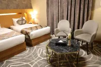 Coral Palace Hotel - 바