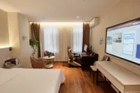Rongyu E-sports Homestay (Zhangye West Station Giant Buddha Temple) - โฮมสเตย์