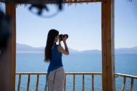 Wadna Yi Sayram Lake - con vistas a la montaña