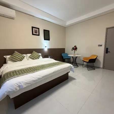 Qingzhi Express Hotel