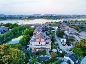 Songjian Wushe Homestay (Kaifeng Qingming Shanghe Garden Wansuishan Martial Arts City Branch)