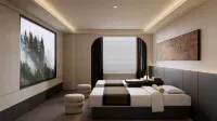 Vienna International Hotel (Guiyang Fountain Metro Station Taiping Road Internet celebrity Street) - spa