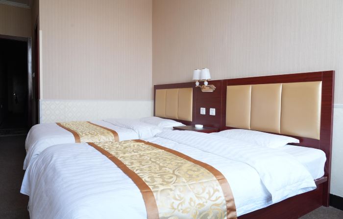 Linxi Heyue Hotel