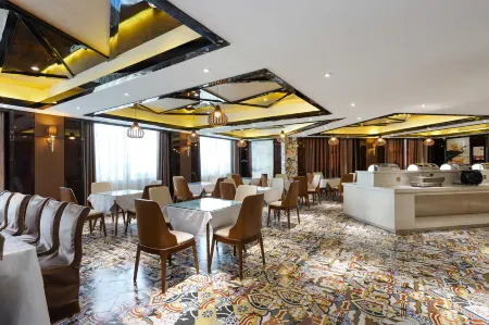 Feitian Holiday Hotel