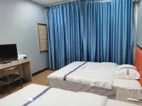 Liqun Business Accommodation Hotels in Center of Dongfeng Town