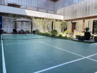 Cloud Hotel