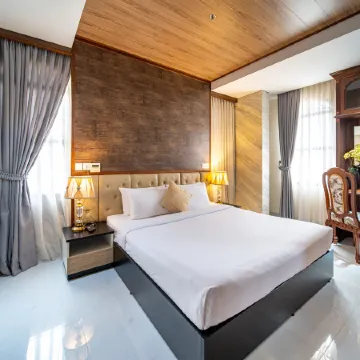 Lcs Hotel & Apartment Отели рядом с достопримечательностью «Храм Ват Пном»