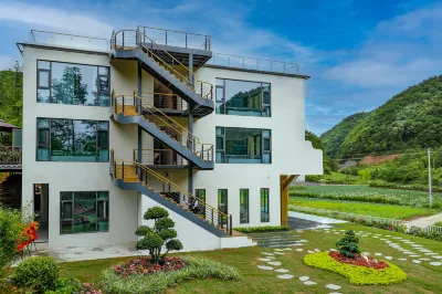 Zengjiashan Yunlu Homestay Hotels in Guangyuan