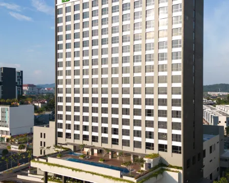 โรงแรม ฮอลิเดย์ อินน์ เซปัง แอร์พอร์ต บาย IHG โรงแรมในเซปัง