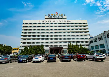 Yalu River Hotel