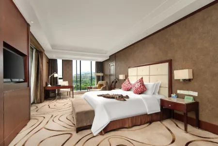 White Horse Lake Jianguo Hotel