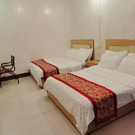 Du'an Zhongrui Convenience Hotel