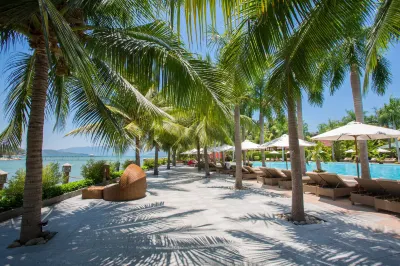 Diamond Bay Resort & Spa Hoteller i Phước Đồng