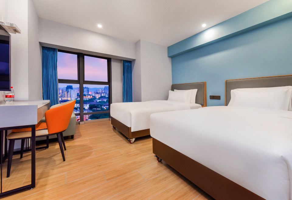 위안쉬안 호텔 (다핑 롱후 타임스 톈제 지점) 썸네일