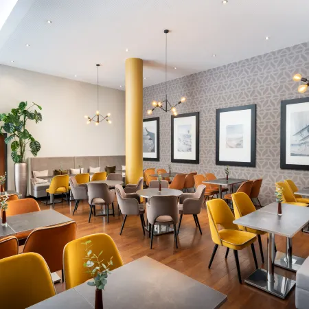Leonardo Hotel Salzburg Airport Отели рядом с Аэропорт Зальцбург