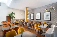 Leonardo Hotel Salzburg Airport Hotel di Wals bei Salzburg