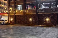 格林東方酒店（石屏巨龍豪庭店） - 停車場