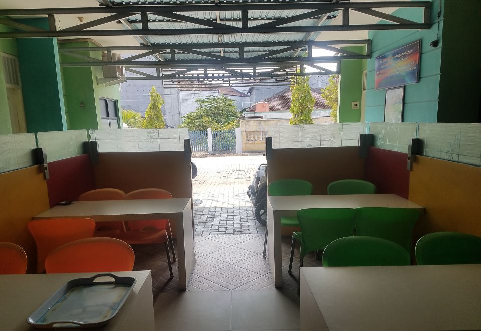 1. 첸드라와시 샤리..