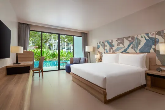 พรีเมี่ยม, ห้องพัก, 1 เตียงคิงไซส์, เชื่อมกับสระว่ายน้ำ