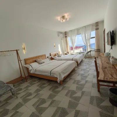 Kunming Red Earth Summer Homestay Hotels near Dongchuan Red Land