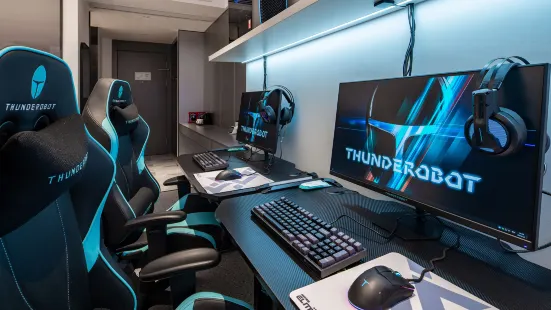 Thunderobot Esports Hotel