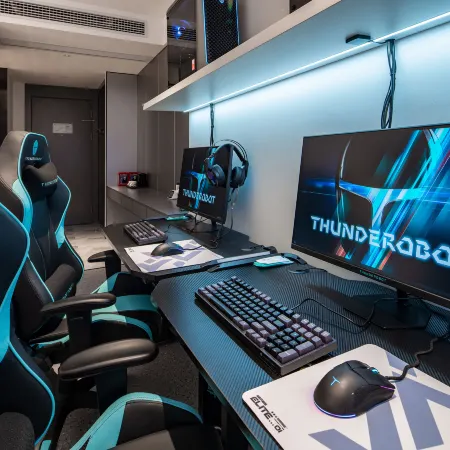Thunderobot Esports Hotel