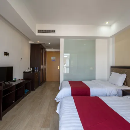 Linyu Huaxi Hot Spring Holiday Hotel