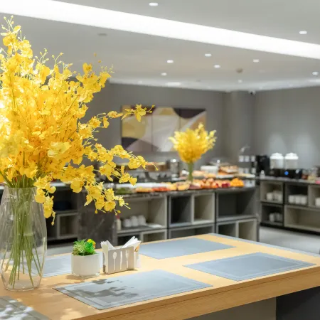 Homeinn Selected Hotel (Tumxuk Nanjing Street)