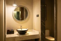 Yalihao Hotel (Liangxi Wanda Railway Station) Các khách sạn gần Xindi Holiday Plaza