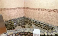 Guangdong First Peak Forest Hot Spring Resort - parking